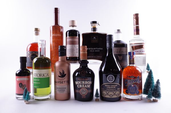 12 BOTTLES MIXED LIQUEURS