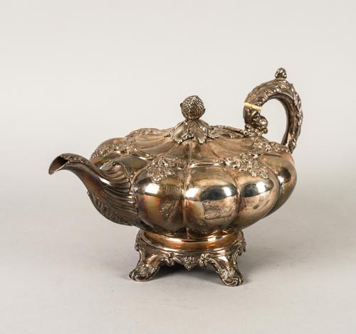 A VICTORIAN SILVER TEAPOT