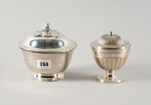 TWO EUROPEAN BOWLS AND COVERS (2)