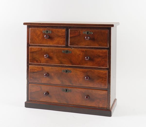 AN 18TH CENTURY STYLE WALNUT MINIATURE FIVE DRAWER CHEST