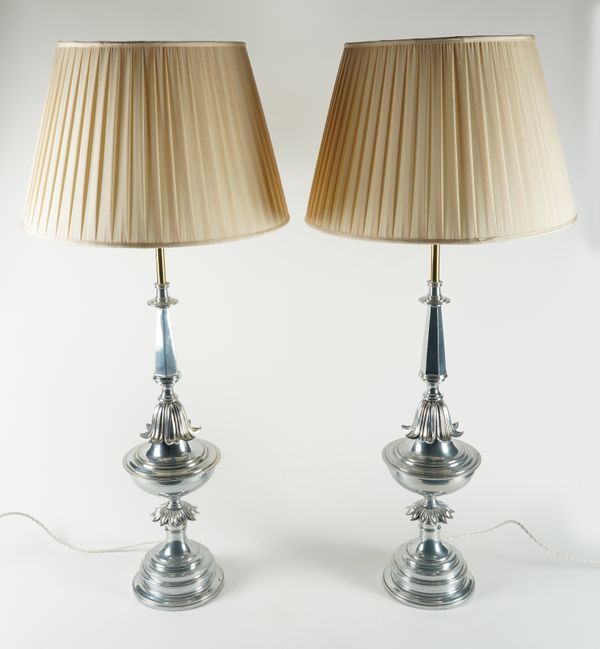 A PAIR OF SILVERED METAL TABLE LAMPS (2)