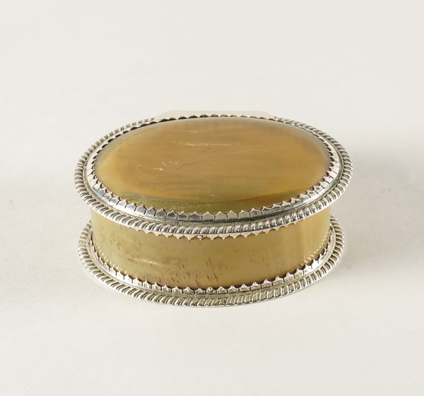 A SCOTTISH SILVER MOUNTED HINGE LIDDED OVAL HORN BOX