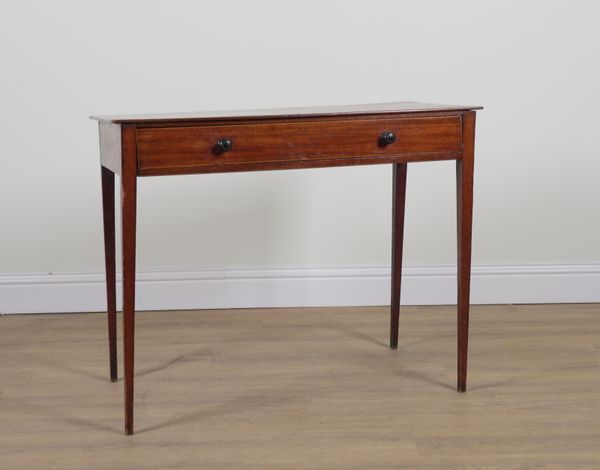 A GEORGE III MAHOGANY SINGLE DRAWER SIDE TABLE