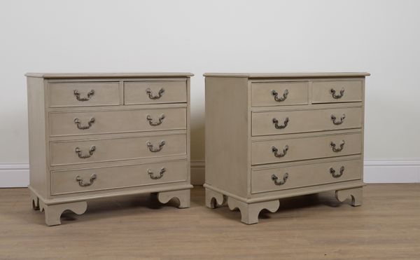 A PAIR OF GREY PAINTED FIVER DRAWER SIDE CHESTS (2)