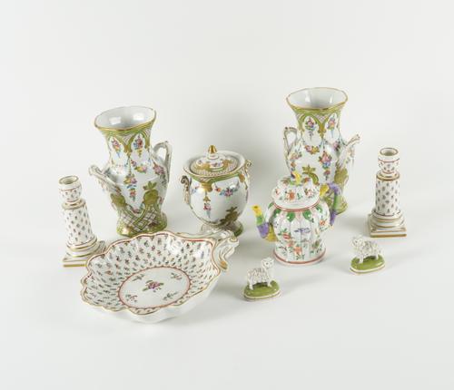 A GROUP OF DRESDEN PORCELAINS (11)
