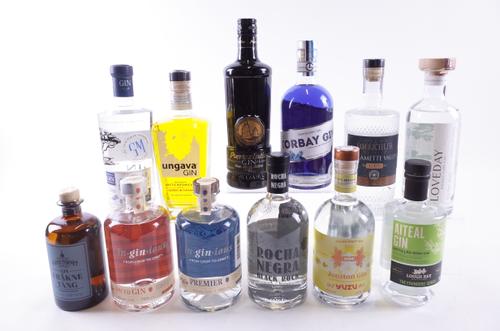 12 BOTTLES GIN