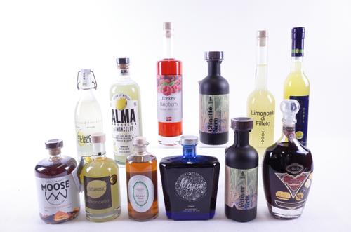 12 BOTTLES LIQUEURS
