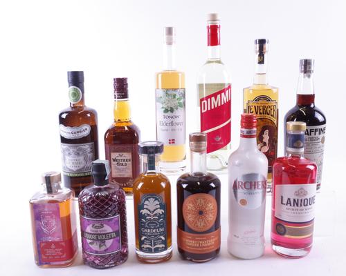 12 BOTTLES LIQUEURS