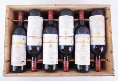 TWELVE BOTTLES OWC CHÂTEAU MOUTON ROTHSCHILD, PAUILLAC 1983