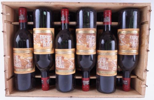 12 BOTTLES OWC CHÂTEAU DUCRU-BEAUCAILLOU, 2ÈME CRU CLASSÉ, ST JULIEN, CB 1982