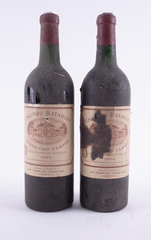 TWO BOTTLES CHÂTEAU BATAILLEY, 5ÈME CRU CLASSÉ, PAUILLAC 1964 LONDON BOTTLED BY CITY CELLARS LTD