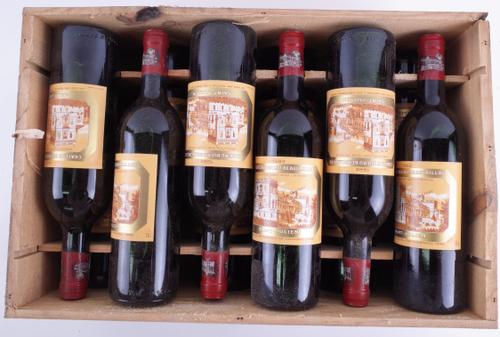 TWELVE BOTTLES OWC CHÂTEAU DUCRU-BEAUCAILLOU, 2ÈME CRU CLASSÉ, ST JULIEN, CB 1982