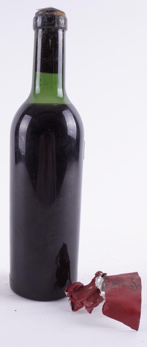 ONE HALF BOTTLE CHÂTEAU MOUTON ROTHSCHILD, 1ER CRU CLASSÉ, PAUILLAC