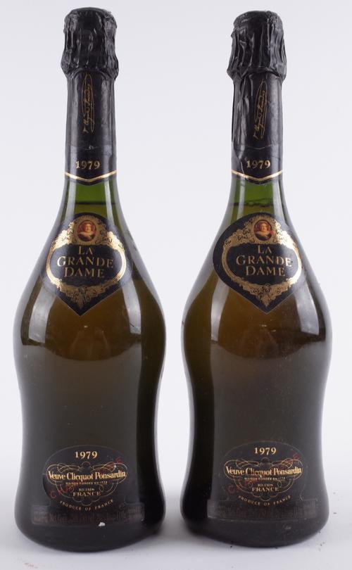 TWO BOTTLES VEUVE CLICQUOT, LA GRANDE DAME VINTAGE 1979