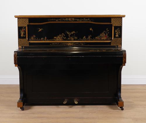 BOYD-LONDON; AN EARLY 20TH CENTURY BLACK PAINTED CHINOISERIE DECORATED UPRIGHT PIANO