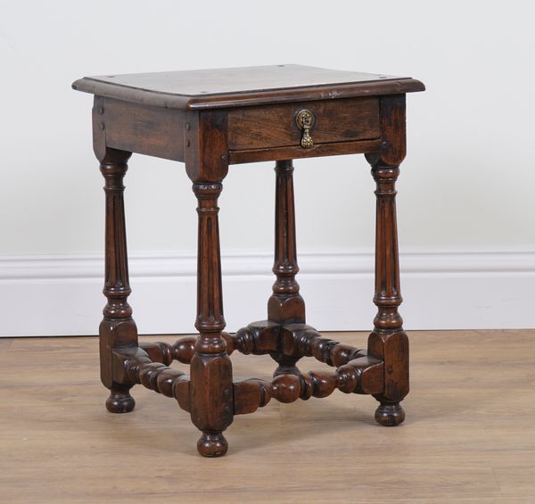 AN 18TH CENTURY  WALNUT SINGLE DRAWER LOW SIDE TABLE