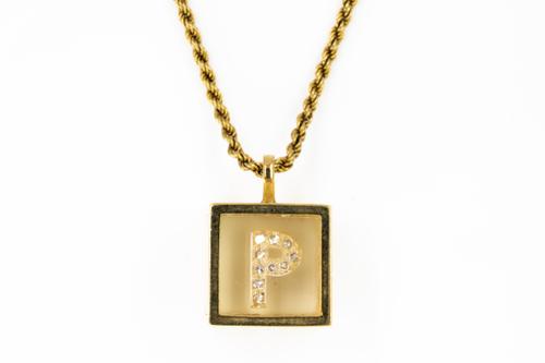A GOLD ROPETWIST LINK NECKCHAIN WITH A GEM SET INITIAL P PENDANT (2)