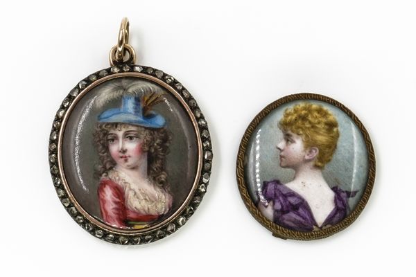 A ROSE DIAMOND SET AND ENAMELLED OVAL PENDANT AND AN ENAMELLED CIRCULAR FITTING (2)