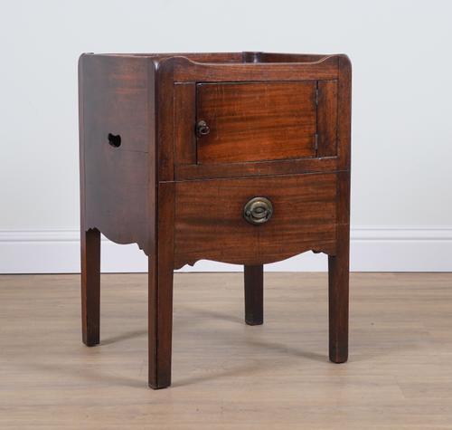 AN 18TH CENTURY MAHOGANY TRAY TOP NIGHTSTAND