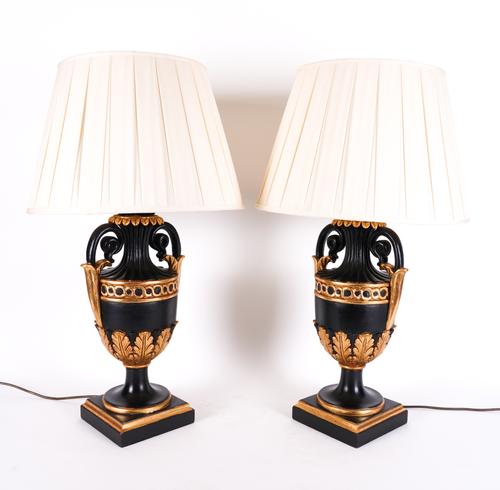 RETAILED BY BESSELINK & JONES: A PAIR OF GILT AND PAINTED WOOD TABLE LAMPS (2)