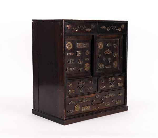 AN EARLY 20TH CENTURY JAPANESE HARDWOOD TABLE CABINET (2)