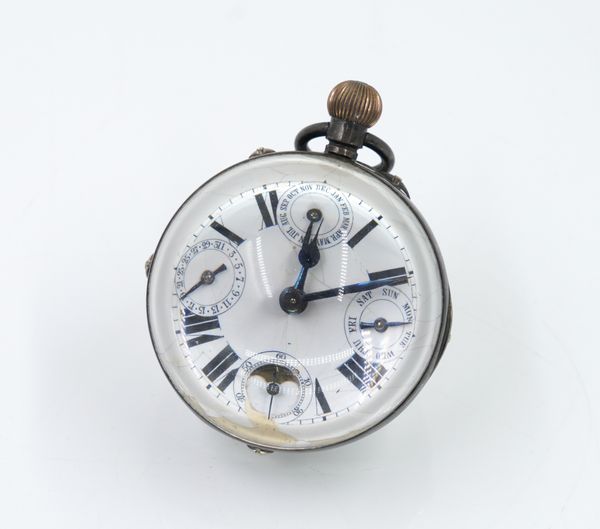 A SILVER MOUNTED KEYLESS WIND PAPERWEIGHT CALENDAR DESK CLOCK