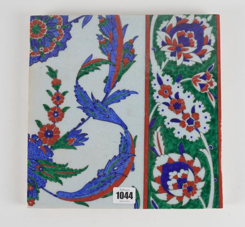AN IZNIK POTTERY TILE