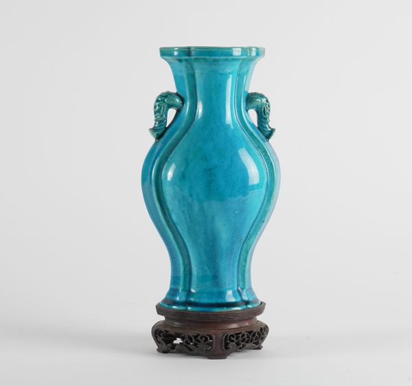 A CHINESE TURQUOISE-GLAZED `HU' VASE