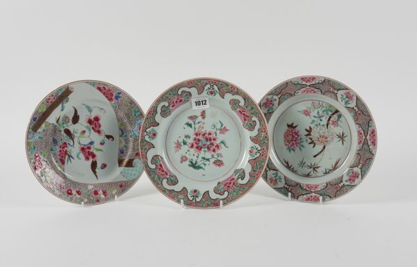 THREE CHINESE FAMILLE ROSE PLATES (3)