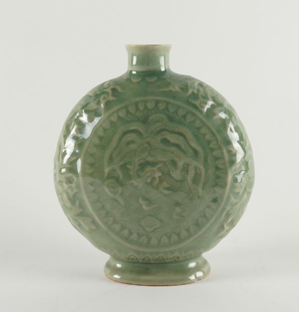 A CHINESE CELADON GLAZED MOONFLASK