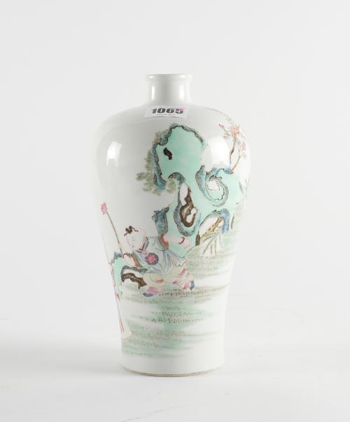 A CHINESE FAMILLE ROSE MEIPING VASE