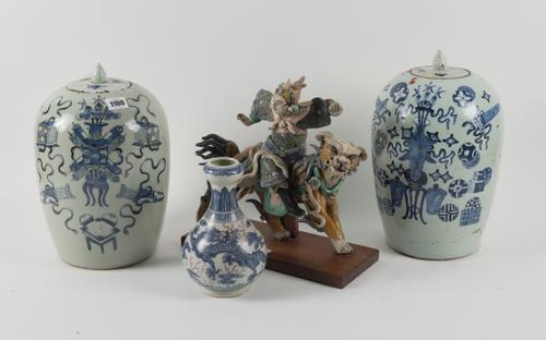 A GROUP OF CHINESE CERAMICS (6)