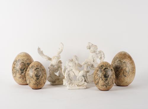 FOUR DECORATIVE PORCELAIN EGGS AND THREE ANGEL FIGURES (7)