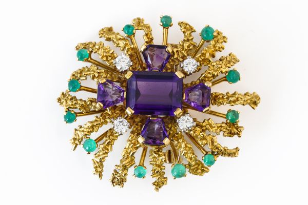 AN 18CT GOLD, DIAMOND, AMETHYST AND EMERALD BROOCH