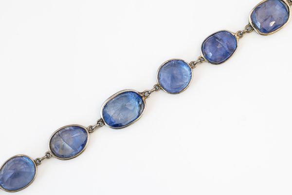 A SAPPHIRE BRACELET (2)