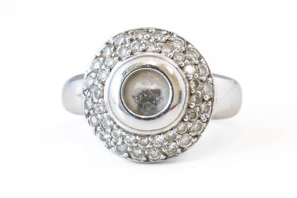 A DIAMOND CLUSTER RING