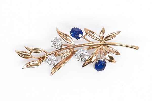 A 9CT GOLD, SAPPHIRE AND DIAMOND FIVE STONE SPRAY BROOCH