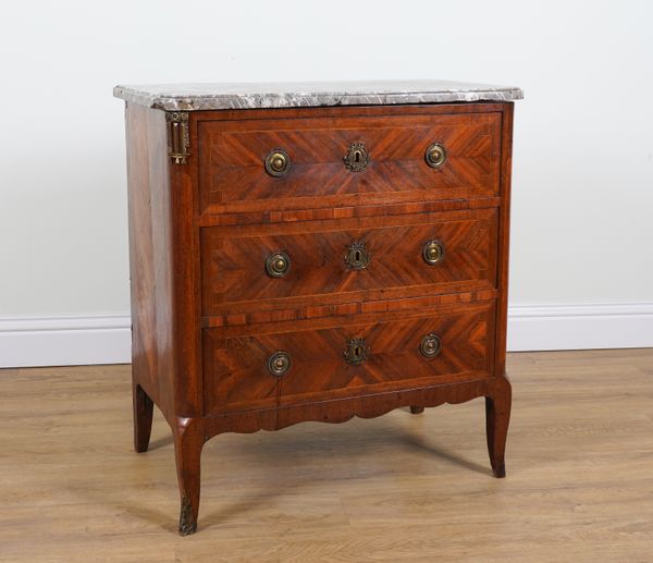 P.A VEAUX; AN 18TH CENTURY FRENCH MARBLE TOPPED WALNUT THREE DRAWER COMMODE