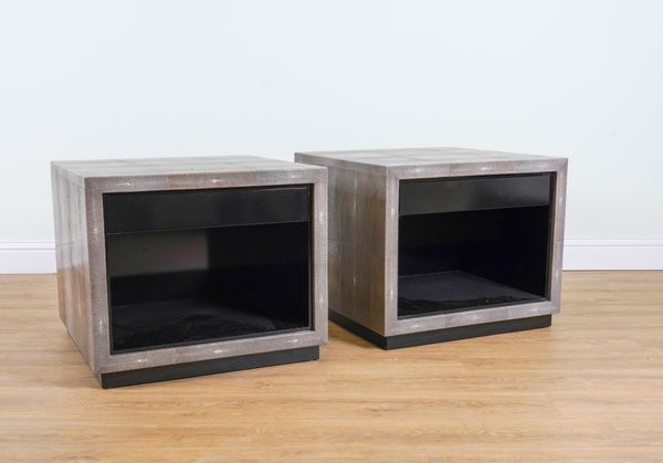 A PAIR OF FAUX SHAGREEN VENEERED SINGLE DRAWER SIDE TABLES (2)