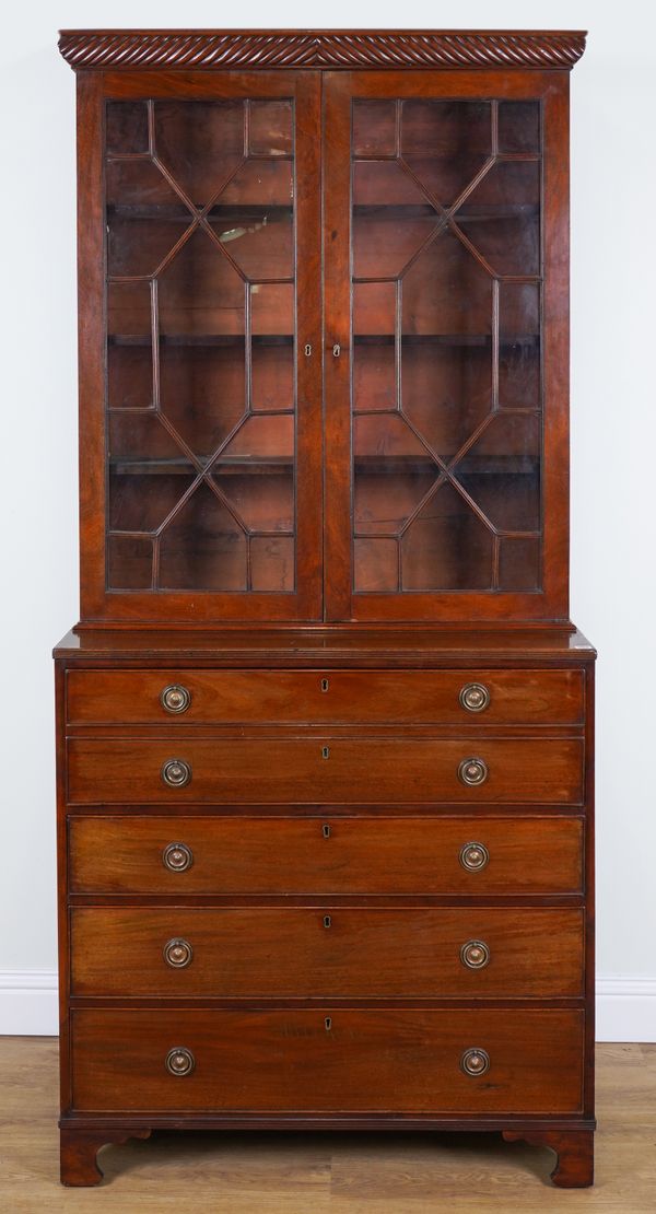 A LATE GEORGE III MAHOGANY SECERTAIRE BOOKCASE CABINET