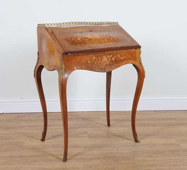 A 19TH CENTURY FRENCH MARQUETRY INLAID ROSEWOOD BUREAU