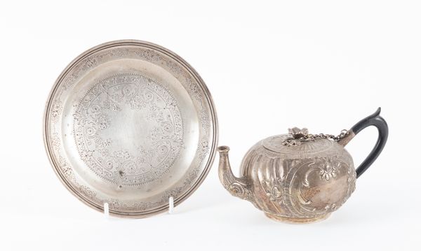 A SILVER TEAPOT AND A VICTORIAN SILVER DISH (2)