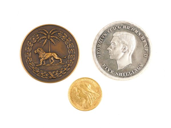 A VICTORIA OLD HEAD SOVEREIGN AND TWO FURTHER ITEMS (3)