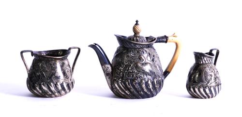 A VICTORIAN BATCHELOR'S SILVER THREE PIECE TEA SET