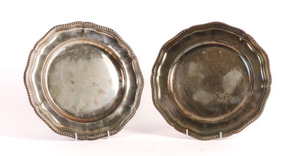 A PAIR OF SILVER MAIN COURSE PLATES (2)