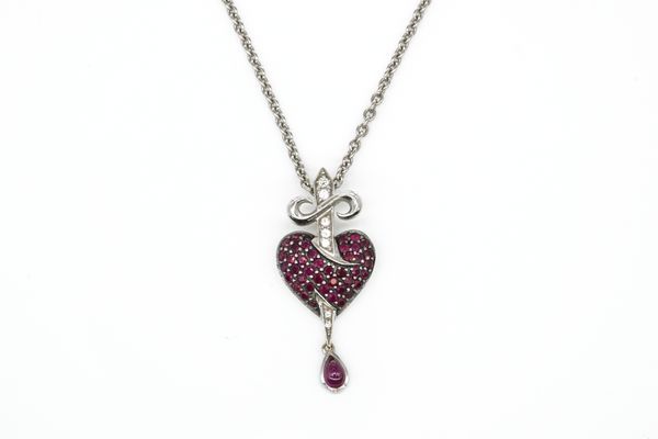 A STEPHEN WEBSTER 18CT WHITE GOLD, RUBY AND DIAMOND HEART NECKLACE