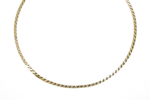 A 9CT GOLD NECKCHAIN