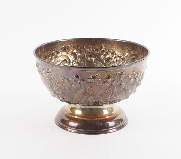 A SILVER TROPHY BOWL