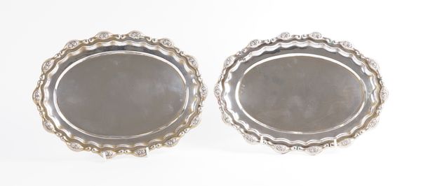 A PAIR OF AUSTRIAN SHAPED OVAL DISHES (2)