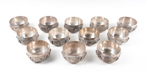 WITHDRAWN A GROUP OF TWELVE SIMILAR BURMESE BOWLS (12)